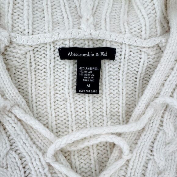 Y2K Vintage Abercrombie & Fitch Beige V-Neck Sweater - Picture 2 of 4